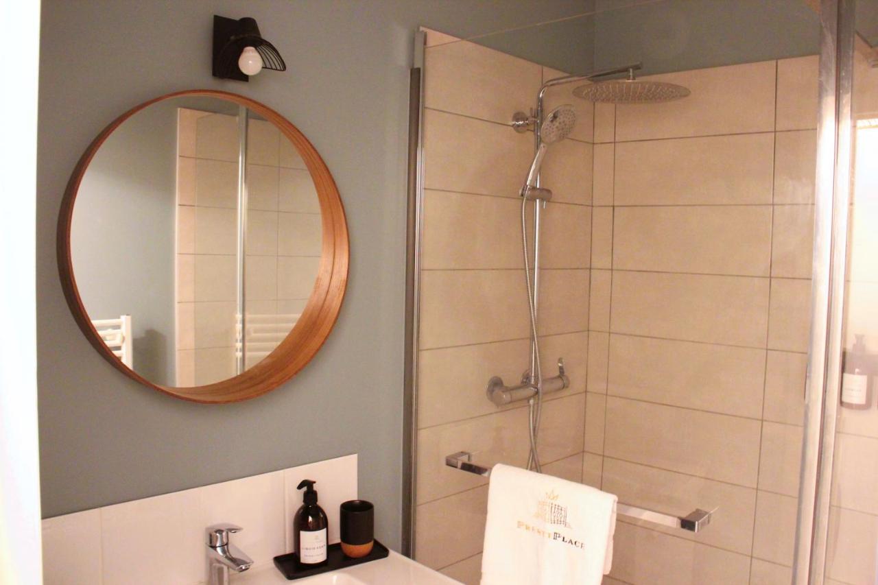 La Petite Plume - Prestiplace Collection * Tours