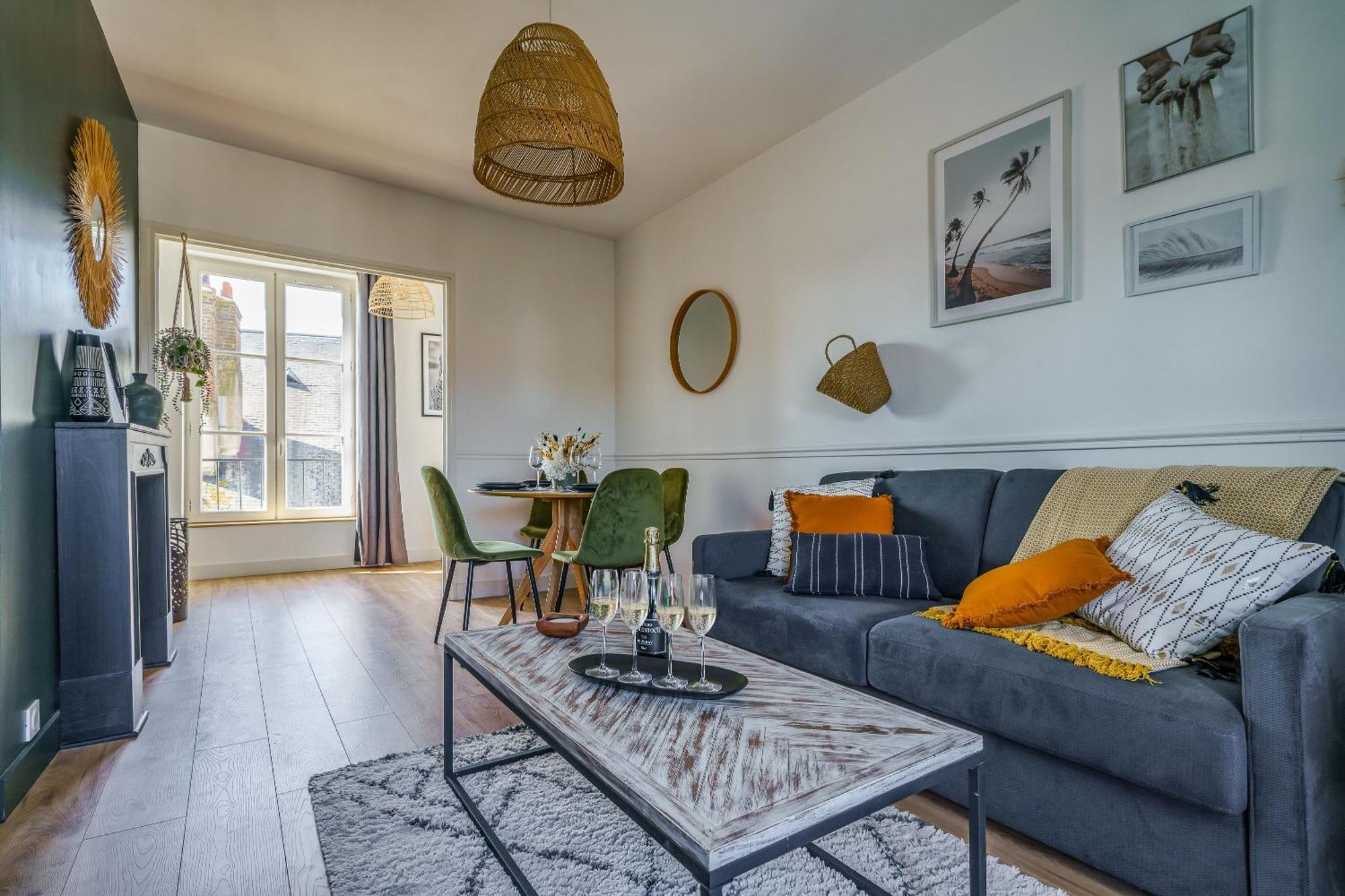 La Petite Plume - Prestiplace Collection Apartment Tours