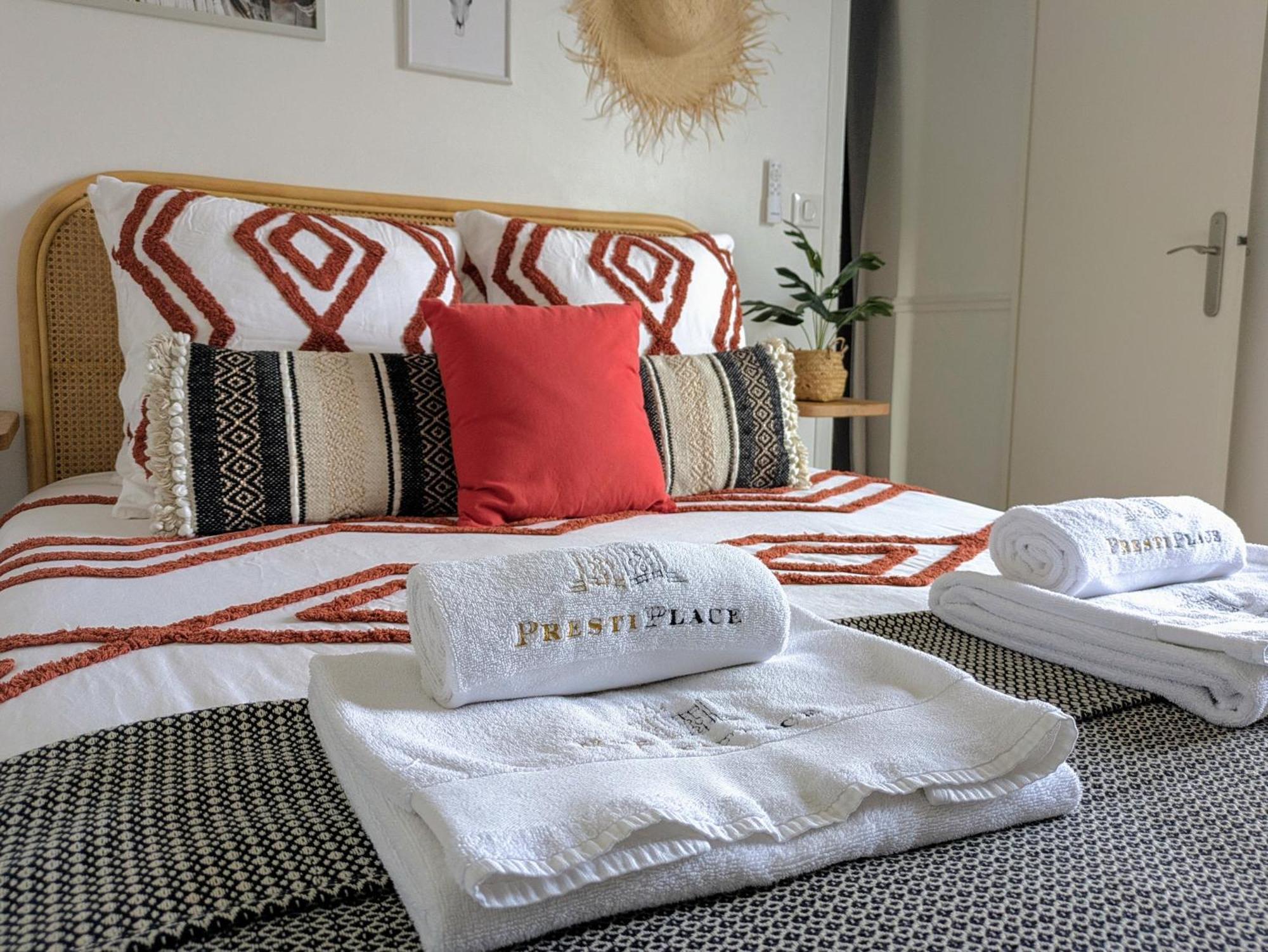 La Petite Plume - Prestiplace Collection Apartment Tours